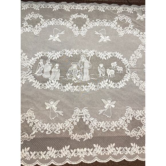 Vintage Cream Lace Tablecloth 58" x 84” Nativity Scene Holiday Scalloped Edge - Picture 2 of 5